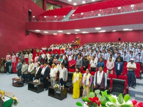दीप बाेर्डङमा कक्षा ११ का विद्यार्थीलाई स्वागत तथा सम्मान