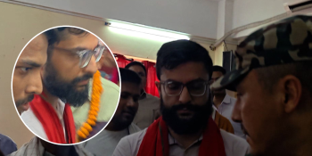 सरकारका प्रवक्ता सस्मित पोखरेल हाेहल्लापछि हिड्नुपरेपछि...