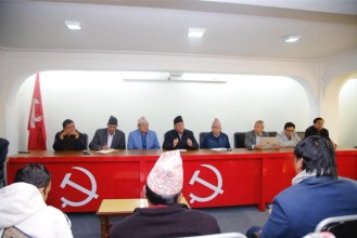 ओली–लेखक पक्राउबारे नेकपा बाेल्याे, राजनीतिक पूर्वाग्रह राख्ने तथा द्वन्द्व सिर्जना हुने कार्य नहोस्