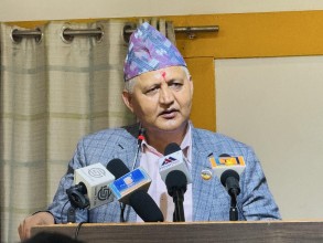 मिडियाप्रती आक्रामक मुख्यमन्त्री, भने  'प्रमाण ल्याउनुस् फाँसी चढ्न तयार छु'