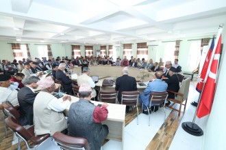 एमाले पोलिटब्युरो बैठक स्थगित, भोलि फेरि बस्ने