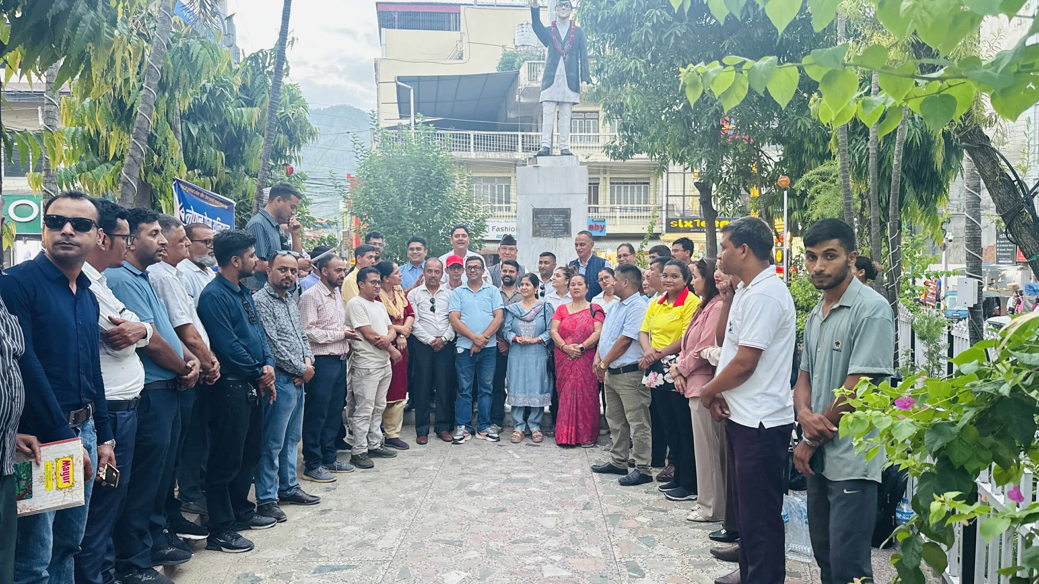नेपाल प्रेस युनियन रुपन्देहीले दीप प्रज्वलन गरी मनायाे स्थापना दिवस