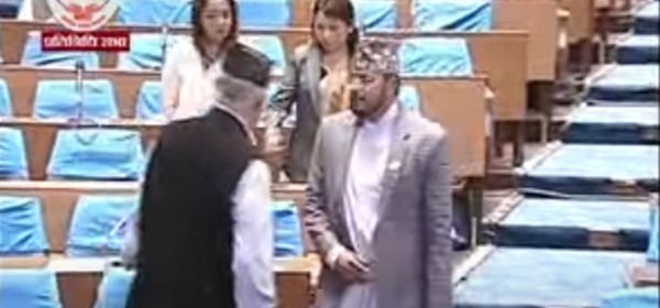 प्रतिनिधिसभा बैठक छाडेर बाहिरिए राप्रपाका सांसद