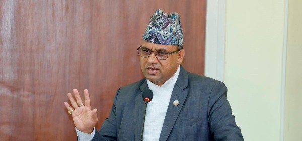 सरकार निजी क्षेत्रसँग मिलेर काम गर्न चाहन्छ : मन्त्री पाण्डे