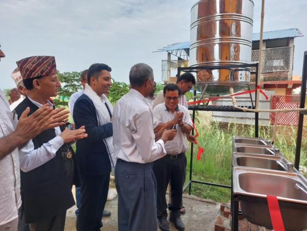 पशुपति कलेजमा पिउने पानीको धारा जडान