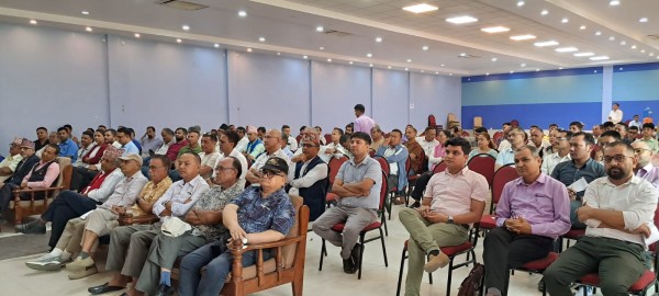 आर्थिक विधेयकका बारे बुटवलमा अभिमुखीकरण