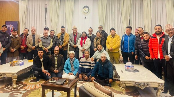 एमाले छाडेका वासुदेव घिमिरे एमालेमै फर्किएका हुन त ? विष्णु पाैडेल भन्छन् -"हामी संगै छाै"