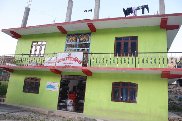 सम्पर्कविहिन थवाङका प्रमुख प्रशासकीय अधिृकत सहित ७ कर्मचारी गुल्मीमा भेटिए,  भन्छन् –‘काम रोकिएको छैन्'