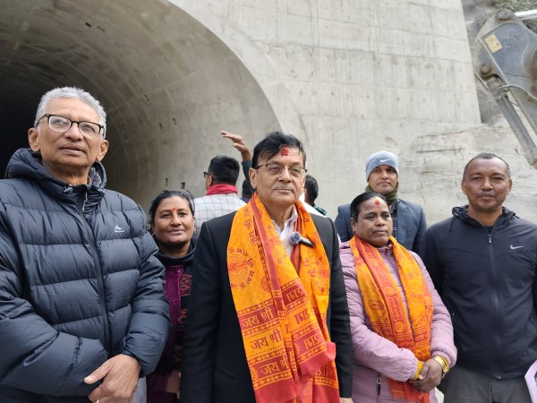 पाल्पा क्षेत्र न.२ मा सोमप्रसाद पाण्डेले सुरू गरे चुनावी अभियान