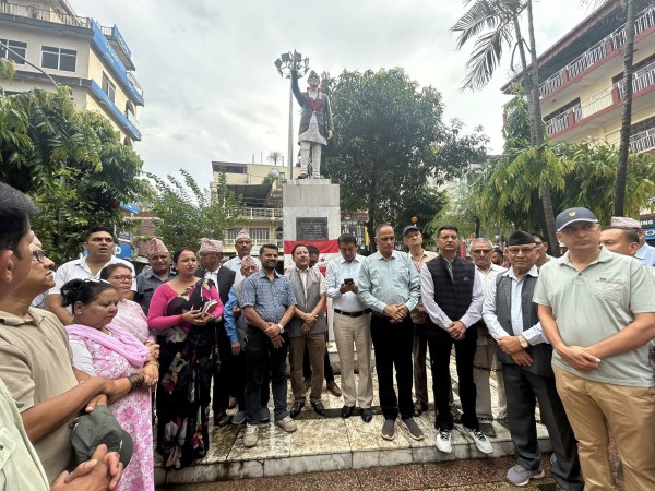 बीपी स्मृति दिवसको अवसरमा रुपन्देहीमा बृक्षरोपण