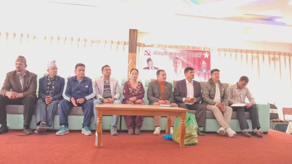 रुपन्देही २  : नेपाली कम्यूनिष्ट पार्टीका उम्मेद्धार पाण्डेले गरे बुटवलमा घाेषणासभा