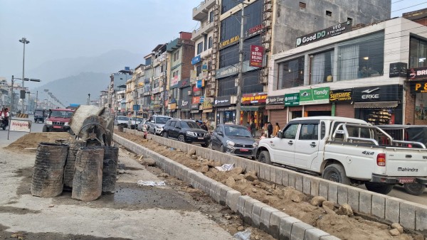 तीन चुनावसम्म पनि अधुरै बुटवलको ३ किमि सडक 