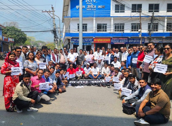 पत्रकार सुरेश रजकको हत्याको विरोधमा बुटवलमा पनि प्रदर्शन
