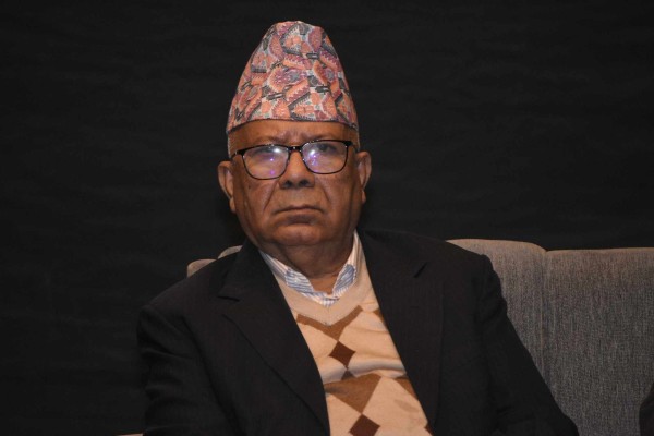 माधव नेपाललाई ३५ लाख धरौटीमा छाड्न आदेश