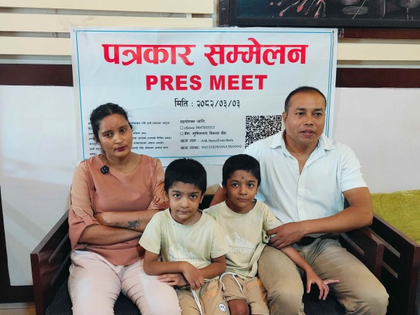 बालक एरिक र इभानको उपचारमा आर्थिक सहयोग गर्न परिवारको अपिल