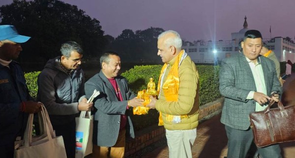 भारतीय लेफ्टिनेन्ट जनरल आर.एस. रमनले गरे लुम्बिनी भ्रमण