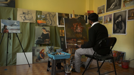 लुम्बिनीका सुनिल ‘आर्ट’ मा रमाउँदै