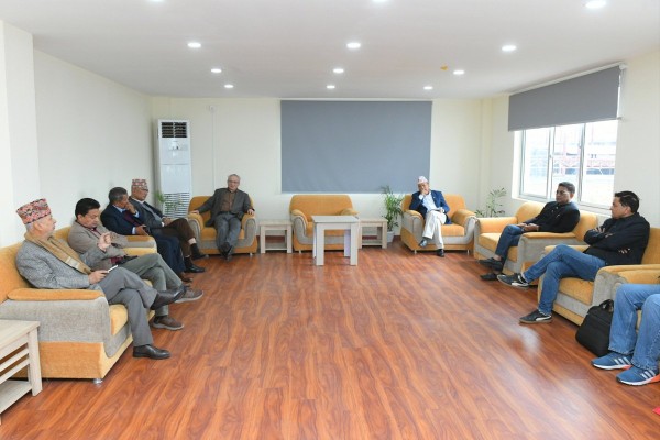 ओली पक्राउबारे एमालेको सचिवालयले गरेका चार निर्णय