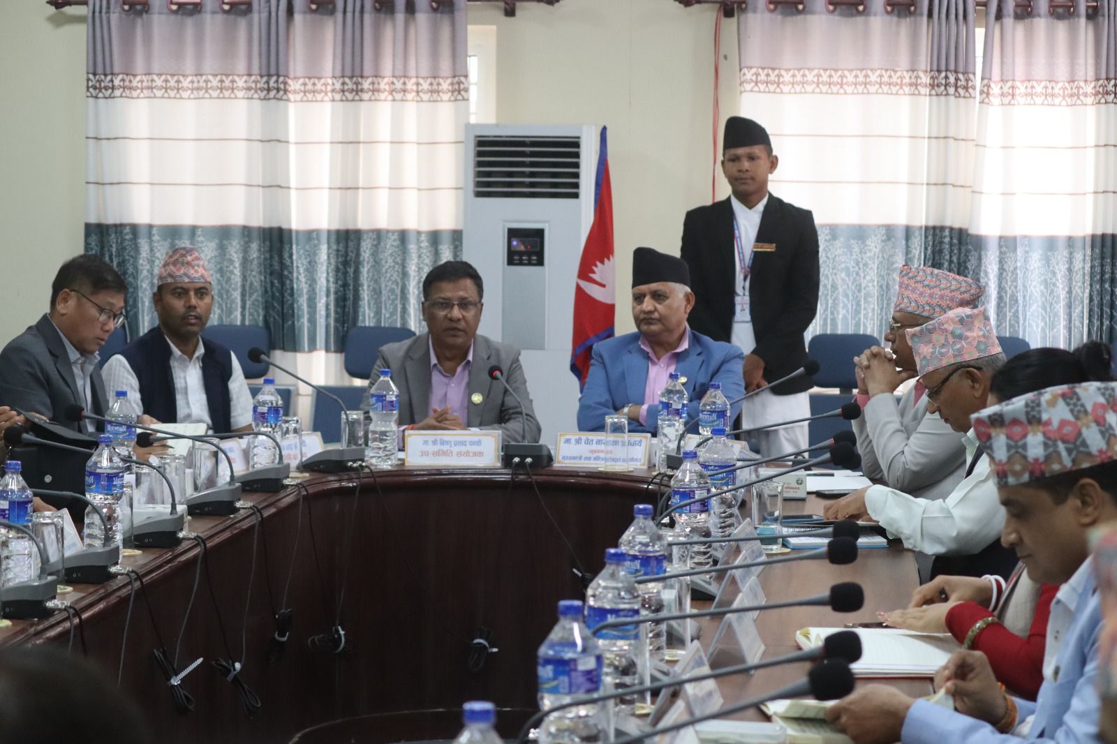 बेरुजु फर्छ्योटलाई प्राथमिकता दिएर काम गर्ने मुख्यमन्त्री आचार्यकाे निर्देशन
