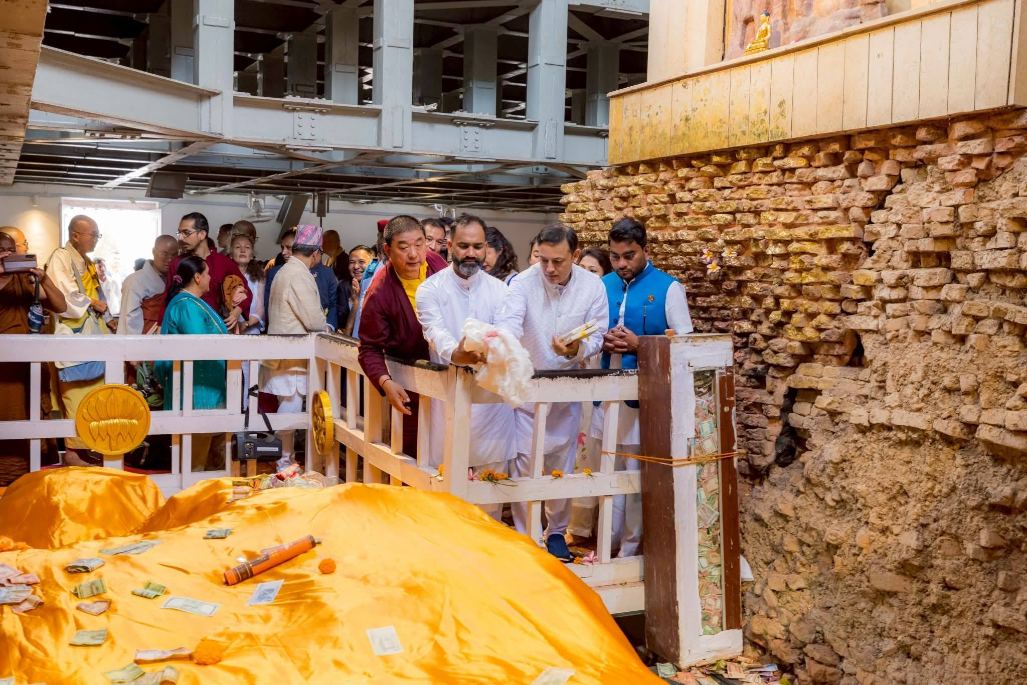 लुम्बिनीमा मनाइयो २५७०औं बुद्वजयन्ती, आएनन प्रधानमन्त्री