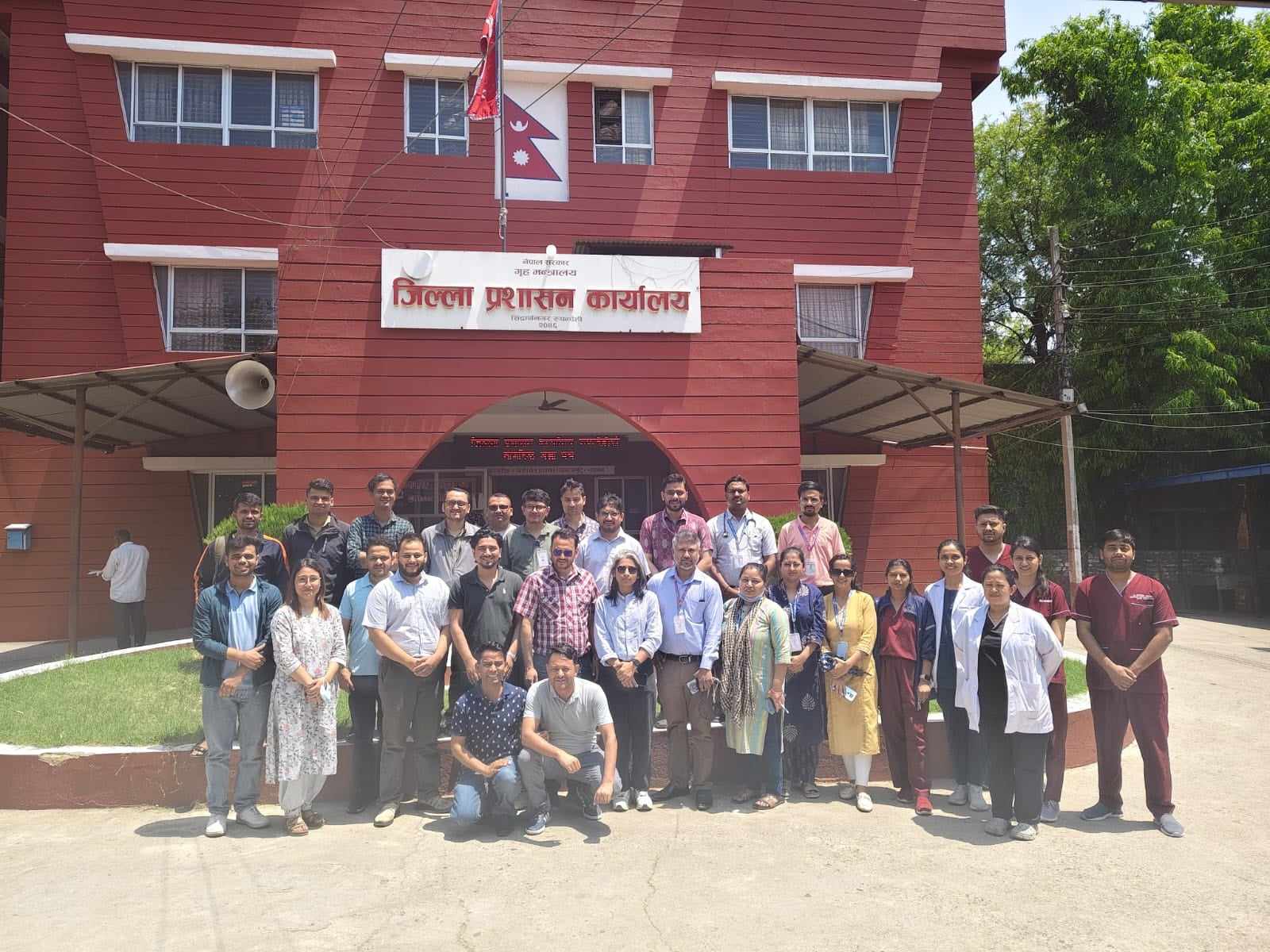 चिकित्सकहरु पनि आन्दाेलित, भोलीदेखि सेवा ठप्प पार्ने