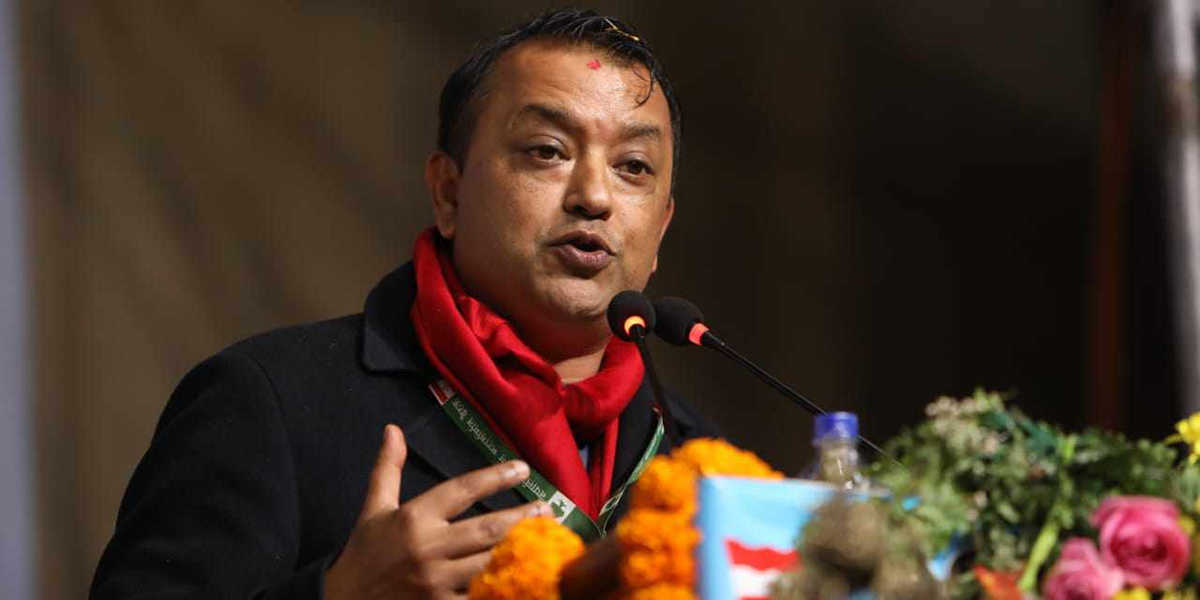 सार्वजनिक जिम्मेवारीमा रहेका व्यक्तिले १ रुपैयाँ पनि तलमाथि गरे स्वीकार्य हुँदैन : गगन थापा