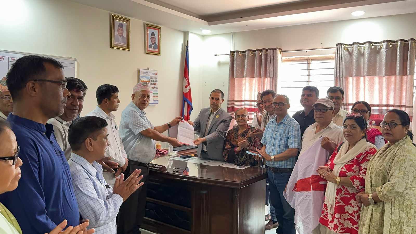 एकिकृत समाजवादी रुपन्देहीले बुझायो ज्ञापनपत्र
