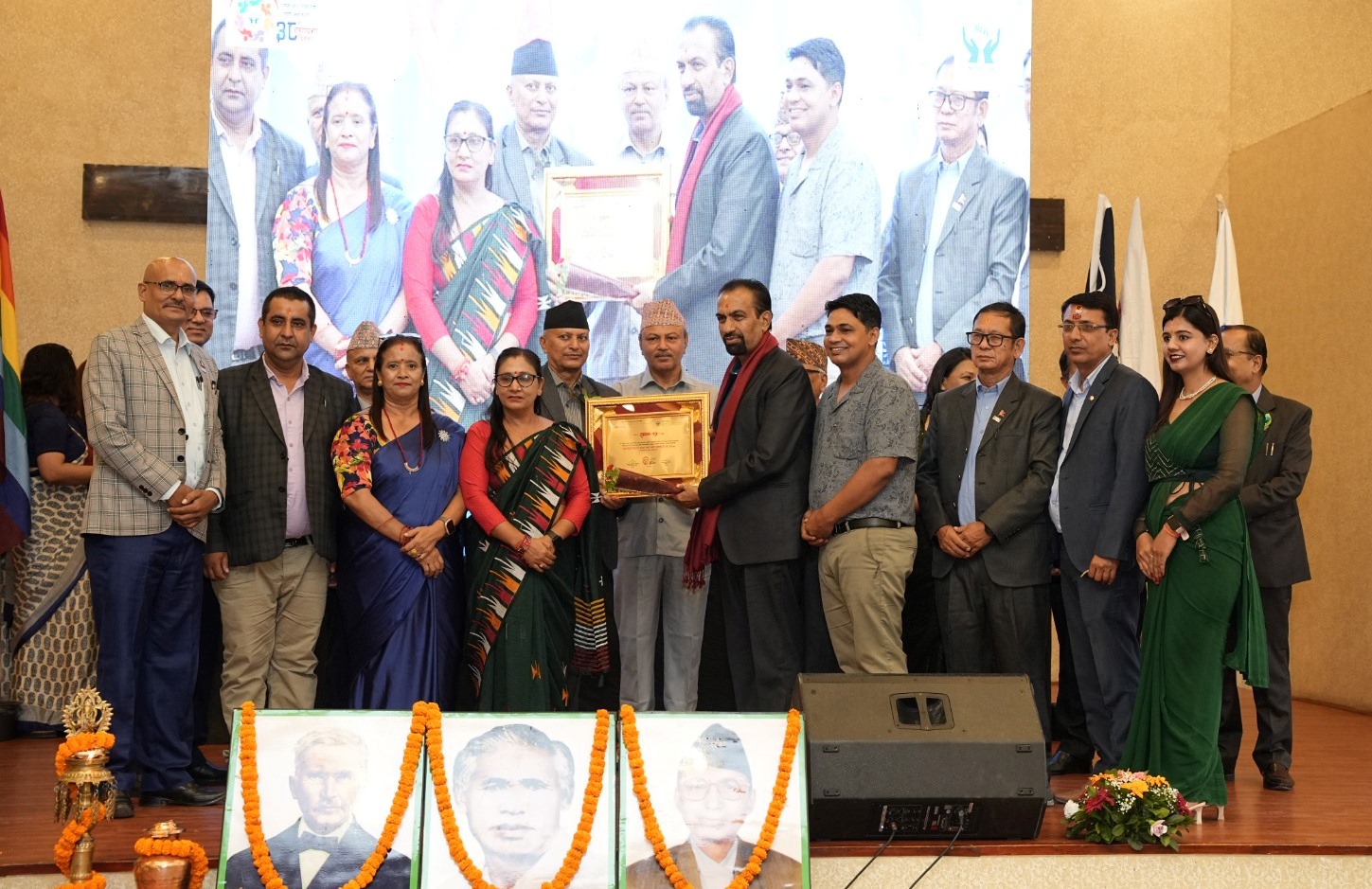 नेफ्स्कूनको सर्वोत्कृृष्ट ‘सहकारी संघ सम्मान’ रुस्कून रुपन्देहीलाई