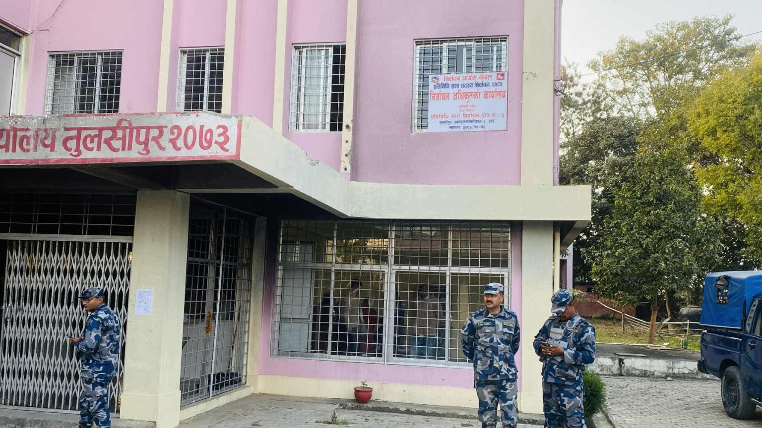 दाङका तीनवटै निर्वाचन क्षेत्रमा ४३  जनाले उम्मेदवारी दर्ता