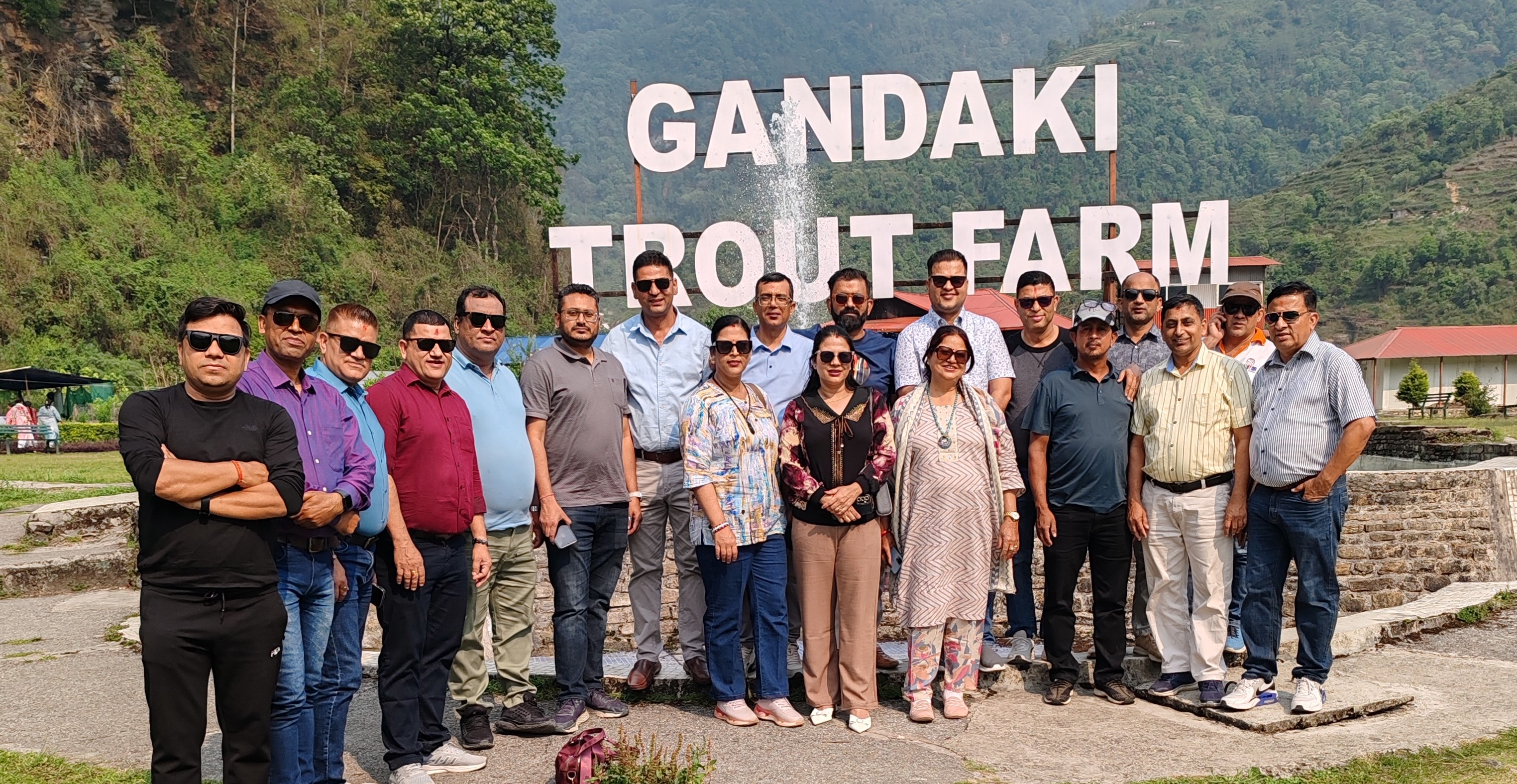 रूपन्देही उद्योग संघको अवलोकन टोली फिर्ता