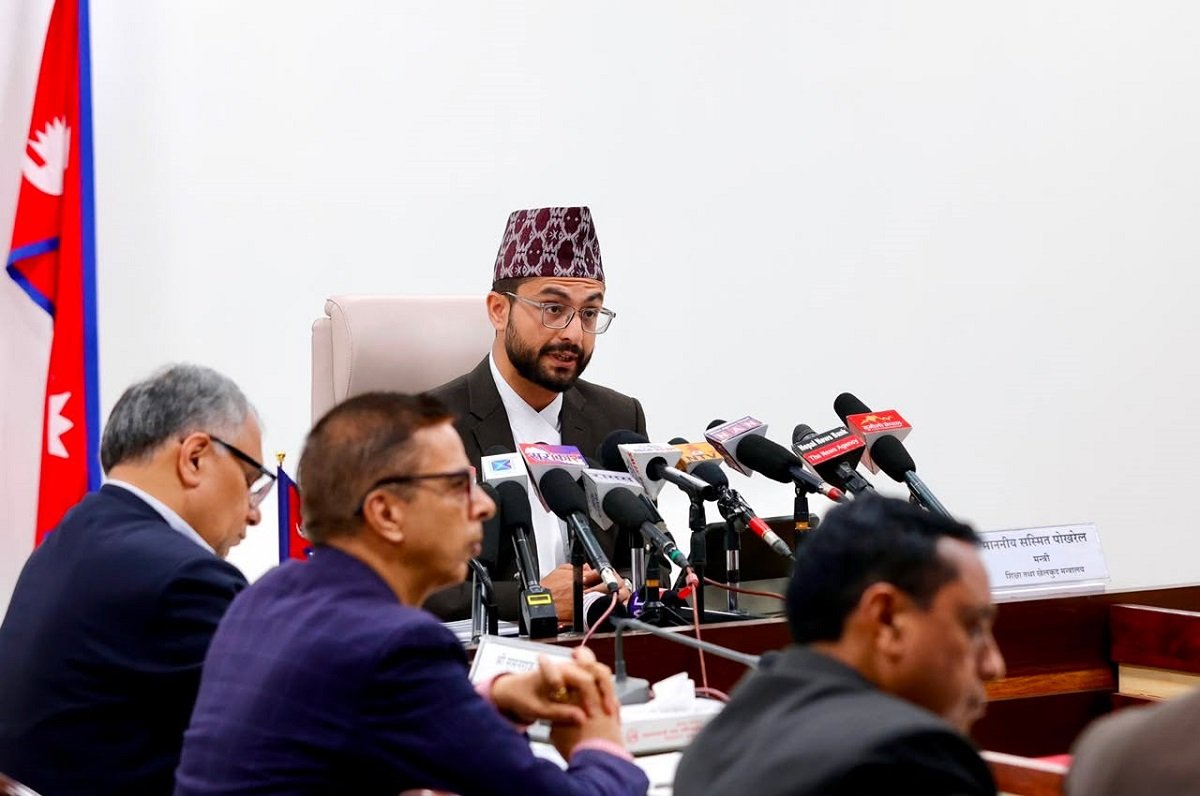 सरकारका सय दिन : ६६६ जना बिचौलिया नियन्त्रण