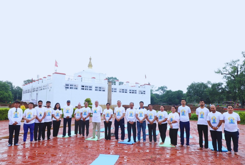 भारतीय राजदूतावासद्धारा लुम्बिनीमा योग प्रदर्शन